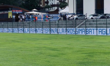Banner-ul afișat de suporterii lui Lazio / Foto: Captură Instagram@26stefanradu