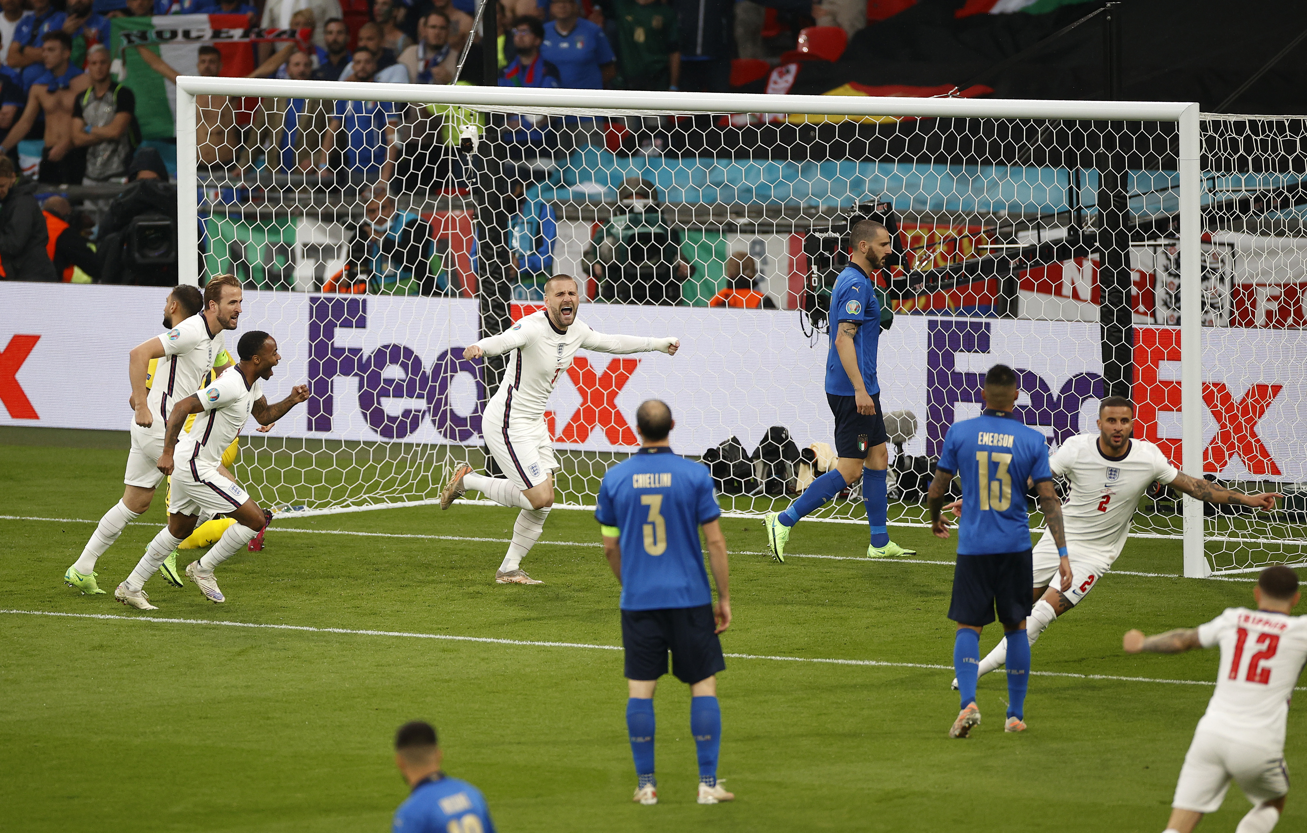 S-a aflat abia acum. Jucătorul criticat de Mourinho a evoluat cu coastele rupte până în finala EURO 2020, unde a şi marcat