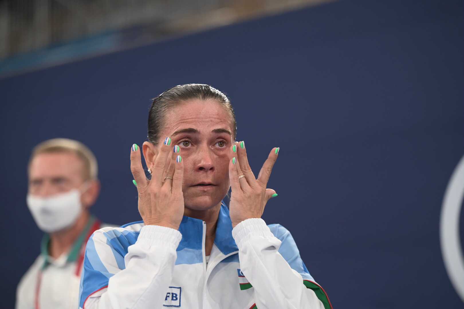 Moment emoționant la Jocurile Olimpice! Sportiva, de 46 de ani, ovaționată, a izbucnit în plâns. Reacția adversarelor