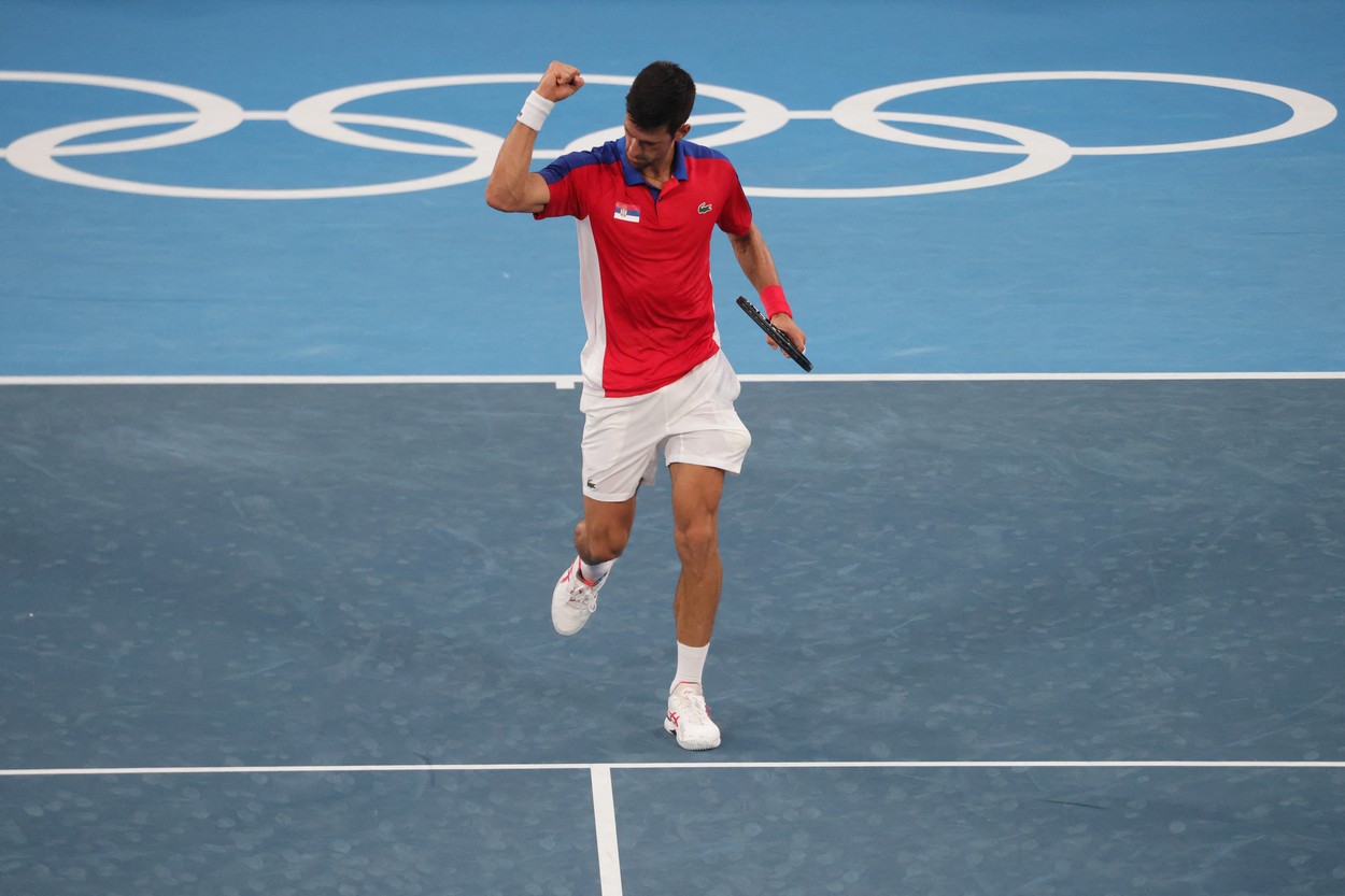 Novak Djokovic se îndreaptă cu pași repezi către Golden Slam: s-a calificat în optimi la Jocurile Olimpice