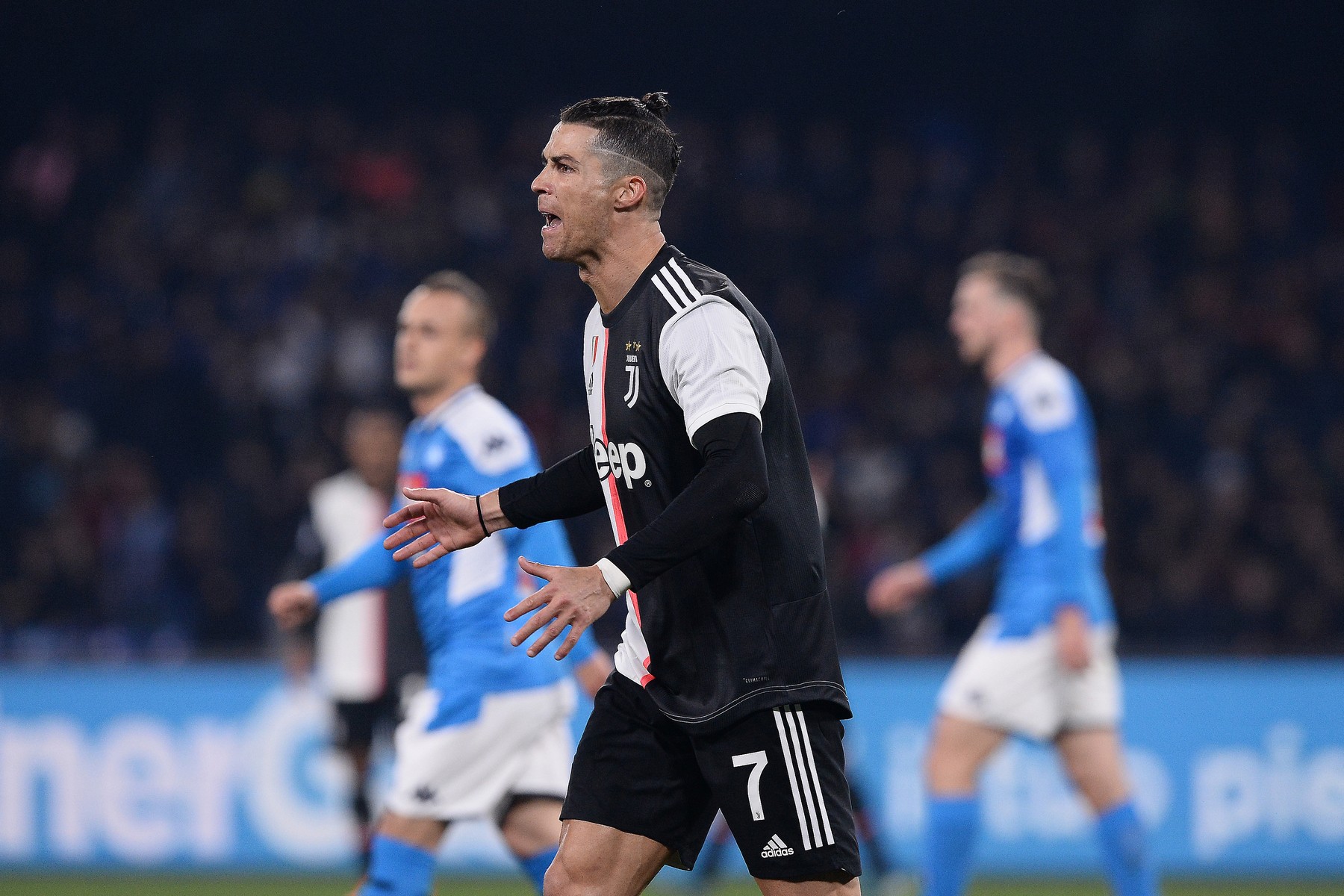 Crainicul lui FC Porto, sancționat după ce l-a făcut ”porc” pe Cristiano Ronaldo. Cum a numit-o pe mama fotbalistului