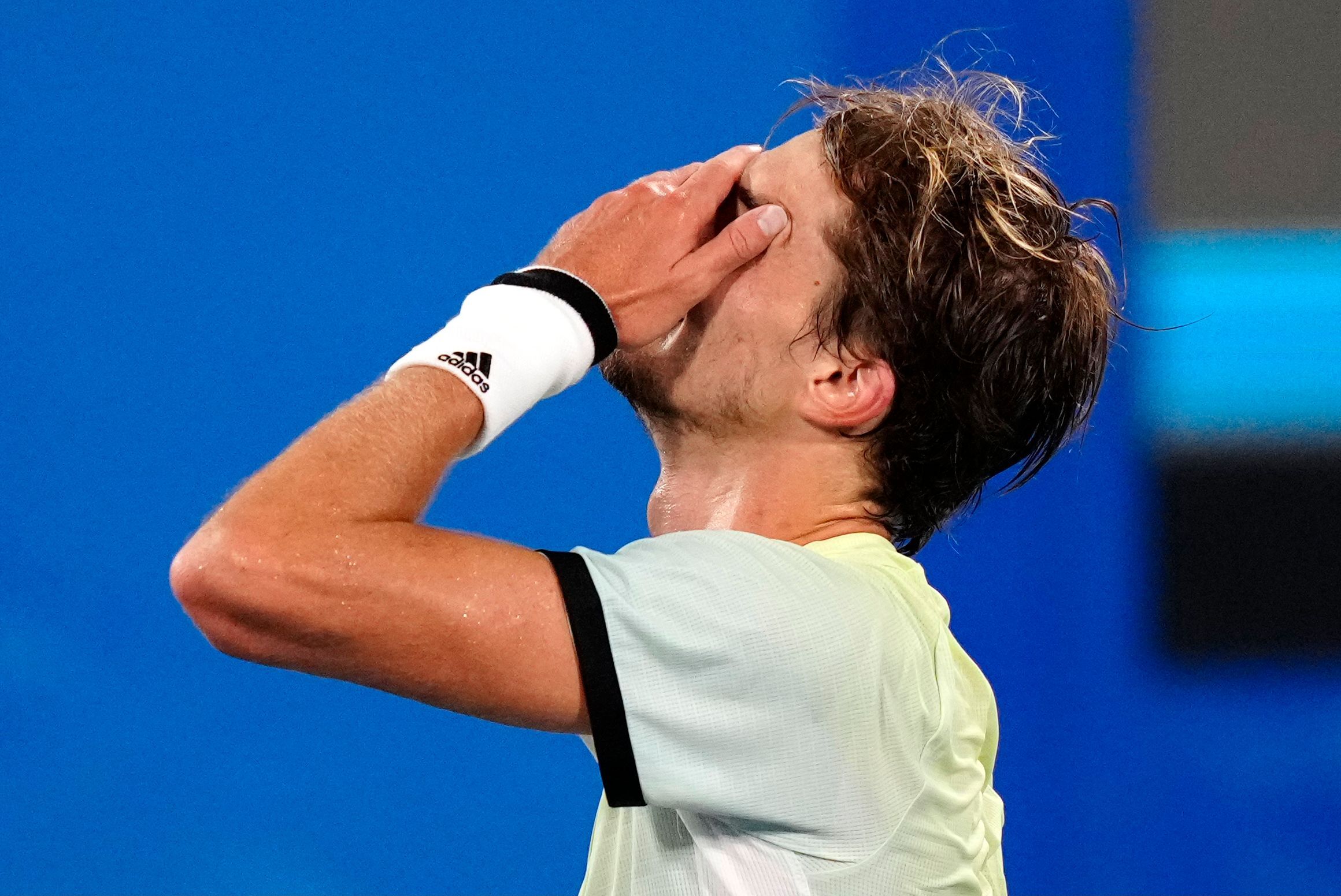 Alexander Zverev poate primi cea mai mare amendă din istoria tenisului, după reacţia nebunească de la Acapulco