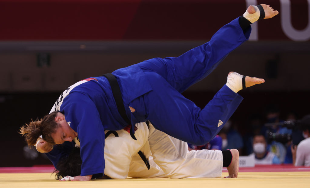 Imaginea zilei la Tokyo! Ce s-a întâmplat la meciul de judo dintre o sportivă din Israel și una din Arabia Saudită