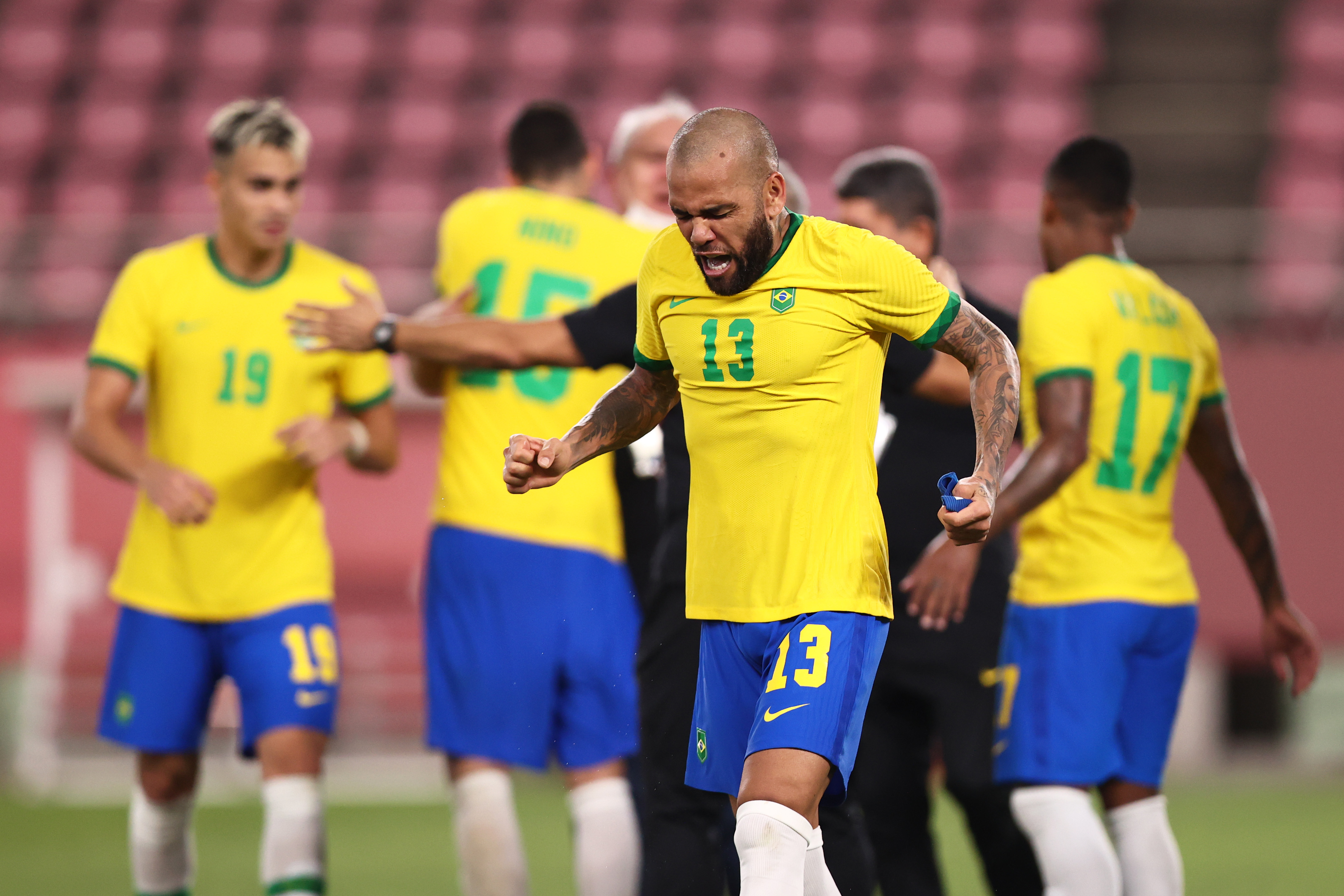 Brazilia, în finală la Jocurile Olimpice! Dani Alves, în fața celui de-al 44-lea trofeu al carierei