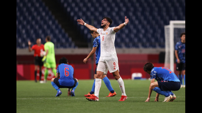 Rafa Mir în meciul Spania - Japonia / Foto: Getty Images