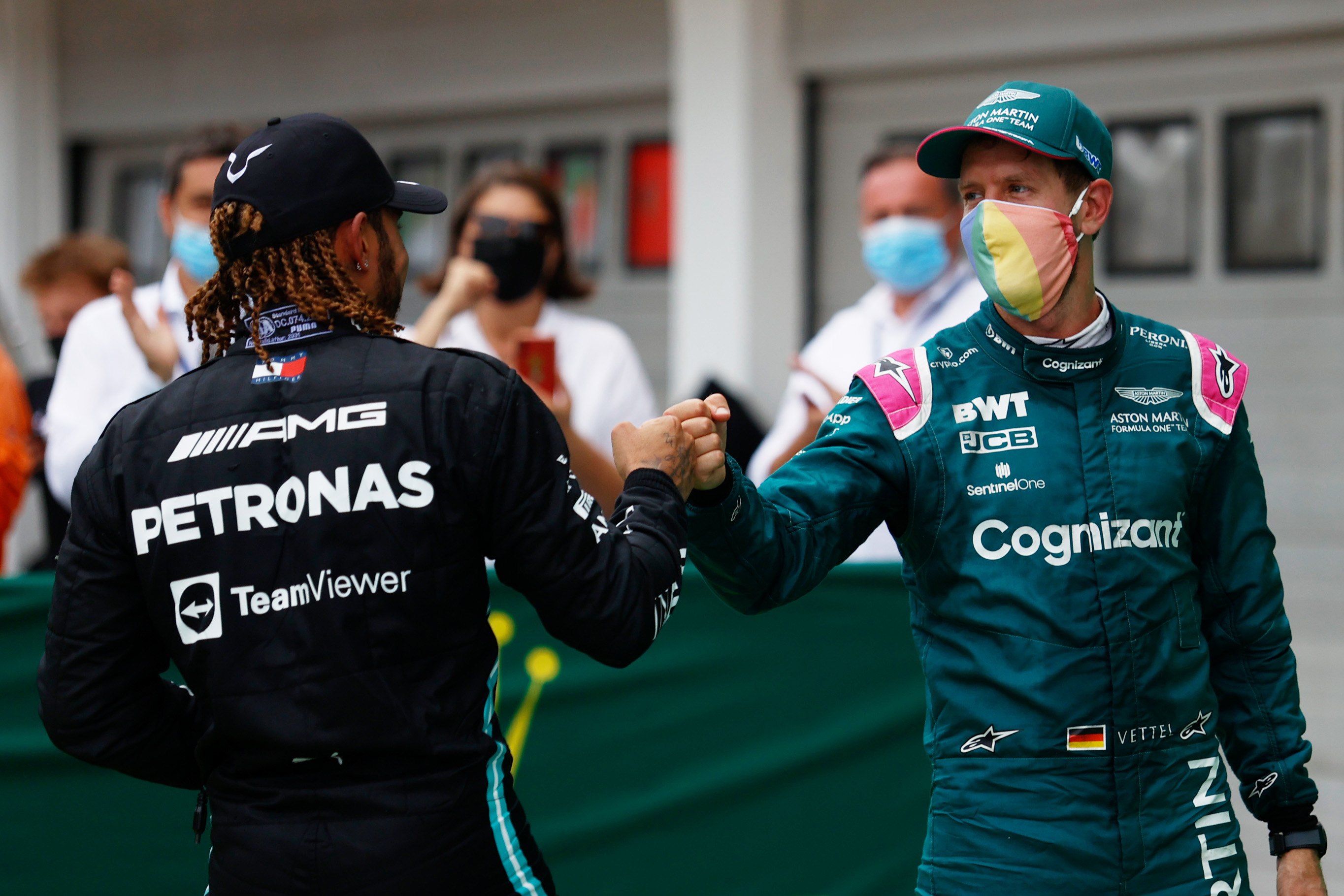 Aston Martin i-a confirmat pe piloţii Stroll şi Vettel pentru sezonul 2022