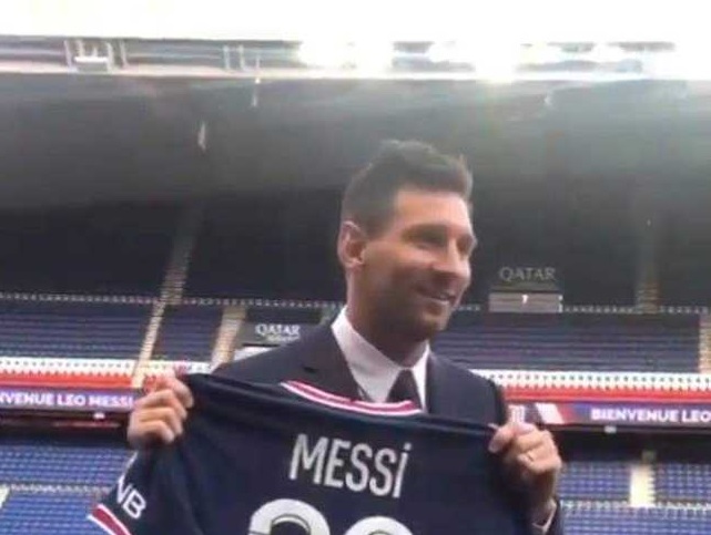 OFICIAL | Lionel Messi a primit numărul dorit la PSG! Prima imagine cu tricoul