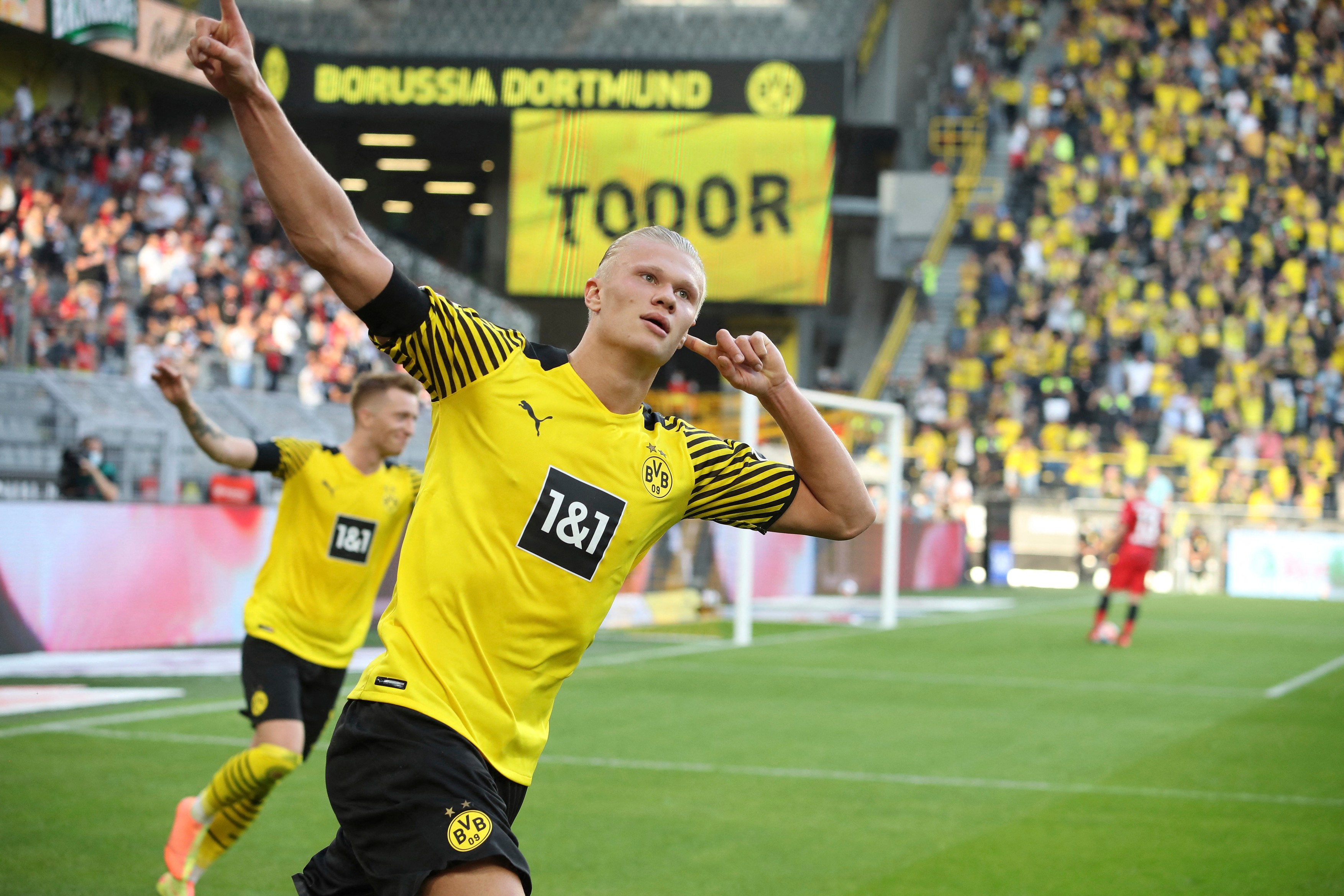 Erling Haaland, prestație magistrală! Norvegianul a făcut spectacol în Borussia Dortmund - Eintracht Frankfurt 5-2