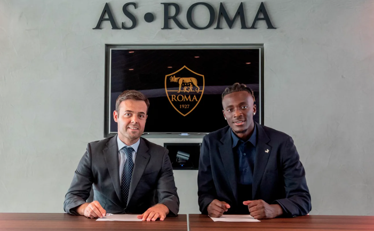 OFICIAL | Tammy Abraham a semnat cu AS Roma. Echipa lui Mourinho plătește o sumă uriașă pentru noul #9