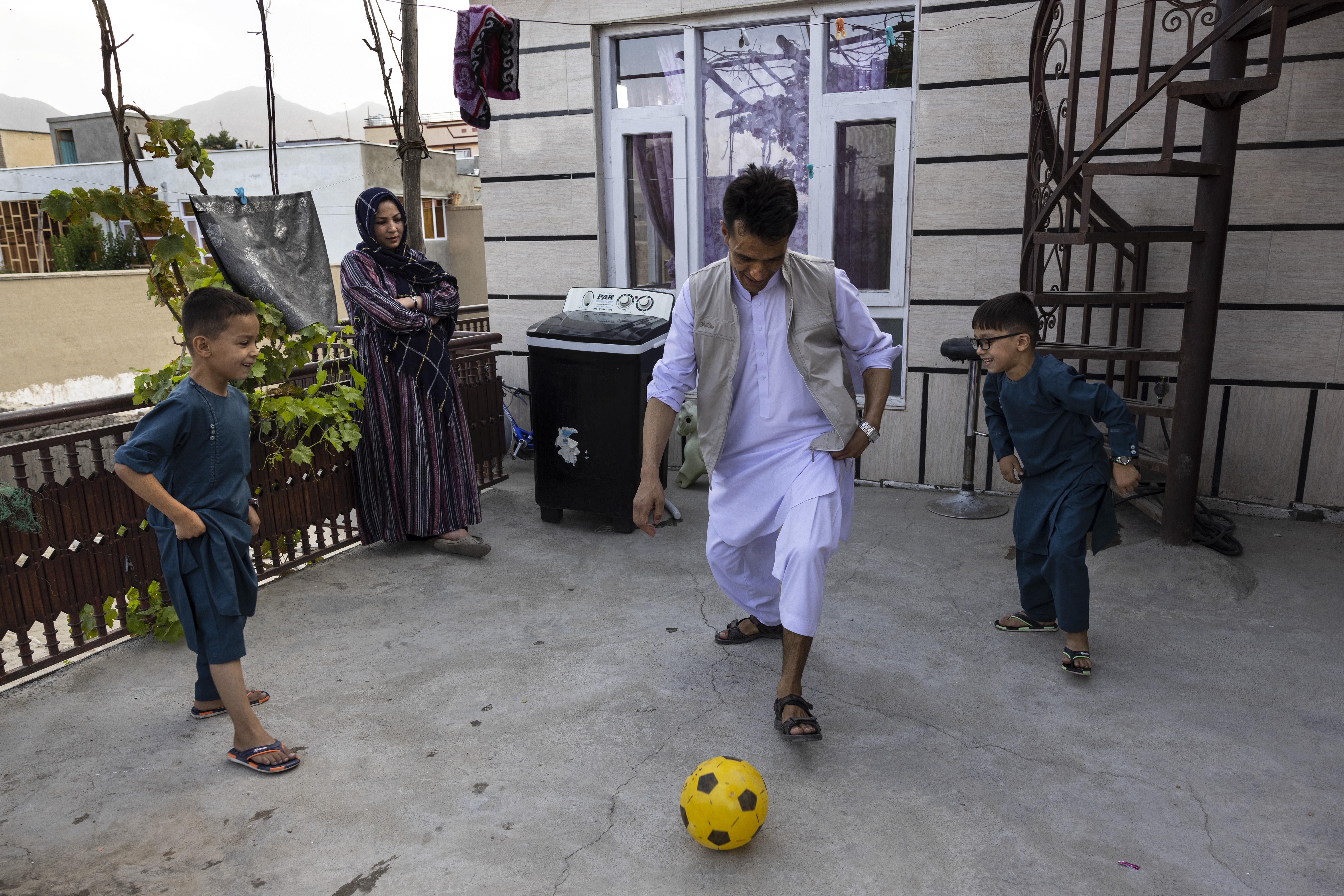 Un fotbalist afgan rămas în Kabul a povestit prin ce trece după ce talibanii au preluat puterea. Mesajul disperat al acestuia