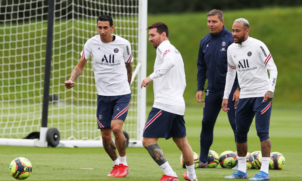 (SP)FRANCE PARIS PARIS SAINT GERMAIN FOOTBALL CLUB TRAINING