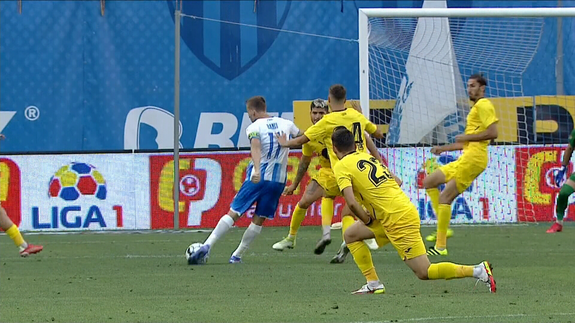 Universitatea Craiova - Gaz Metan Mediaș 1-0. Victorie la limită pentru olteni. Penalty ratat și gol anulat pentru echipa lui Teja