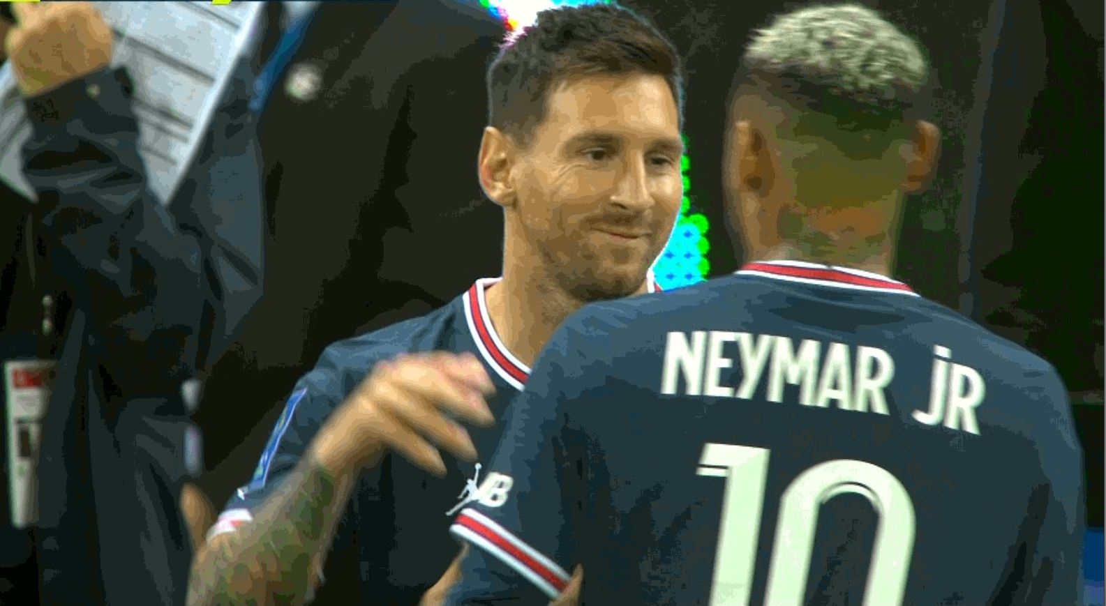 Moment istoric: Messi a debutat la PSG! Neymar i-a lăsat locul în teren