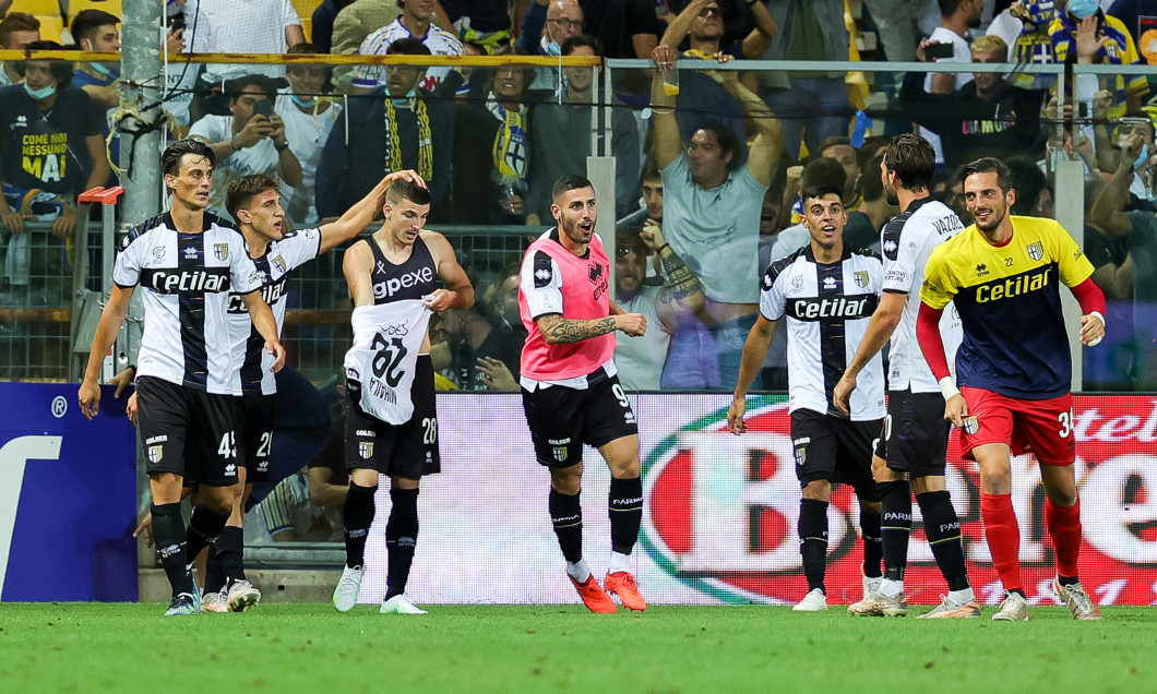 Valentin Mihăilă, după golul marcat în Parma - Benevento / Foto: Profimedia