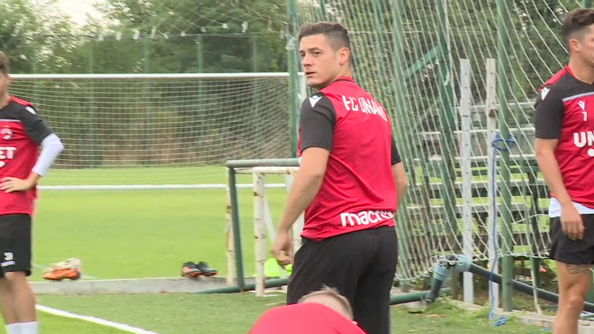 Gabriel Torje a fost depistat pozitiv. Cât poate lipsi fotbalistul lui Dinamo