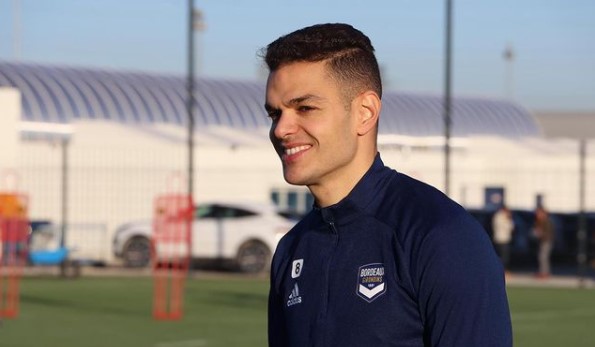 Rapid poate da marea lovitură: Hatem Ben Arfa ”se gândește în continuare” la transferul în Giulești!