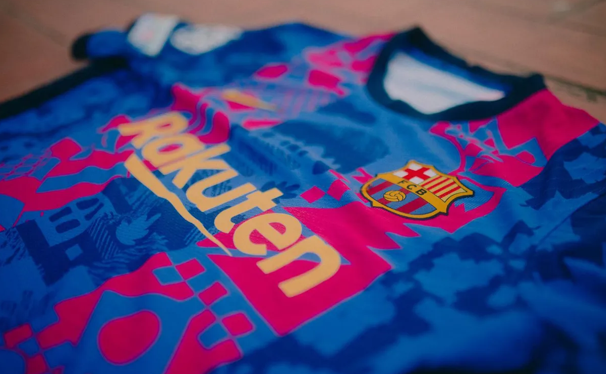 Barcelona și-a prezentat oficial echipamentul cu care va juca exclusiv în Champions League sezonul acesta
