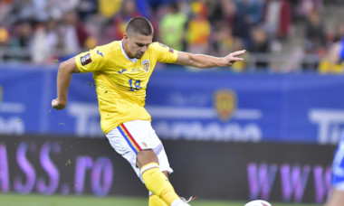 Răzvan Marin, în meciul dintre România și Liechtenstein / Foto : Sport Pictures
