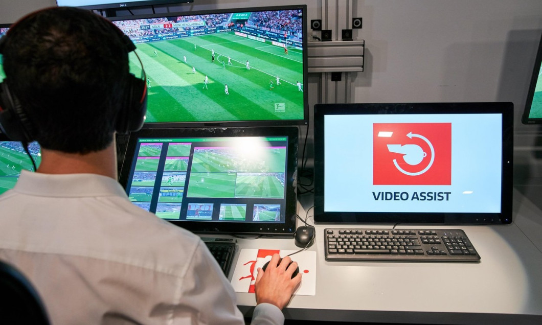 Cologne, Germany, July 20, 2017 DFL press conference presentation of the new football video assistant showing the broadcasting room with Bundesliga referee Sascha STEGEMANN and the operator next to him Football 1. Bundesliga, Cologne Broadcasting Center i