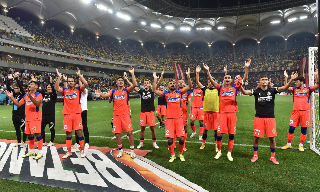 Fotbaliștii de la FCSB, după meciul cu Dinamo / Foto: Sport Pictures
