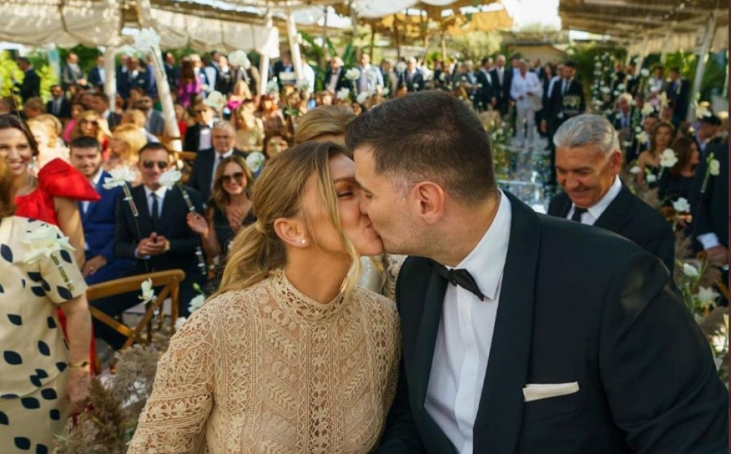 simona halep se saruta cu toni iuruc