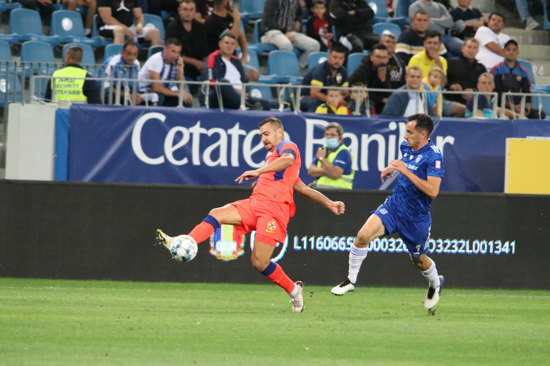 Câți spectatori au venit la meciul FC U Craiova 1948 - FCSB
