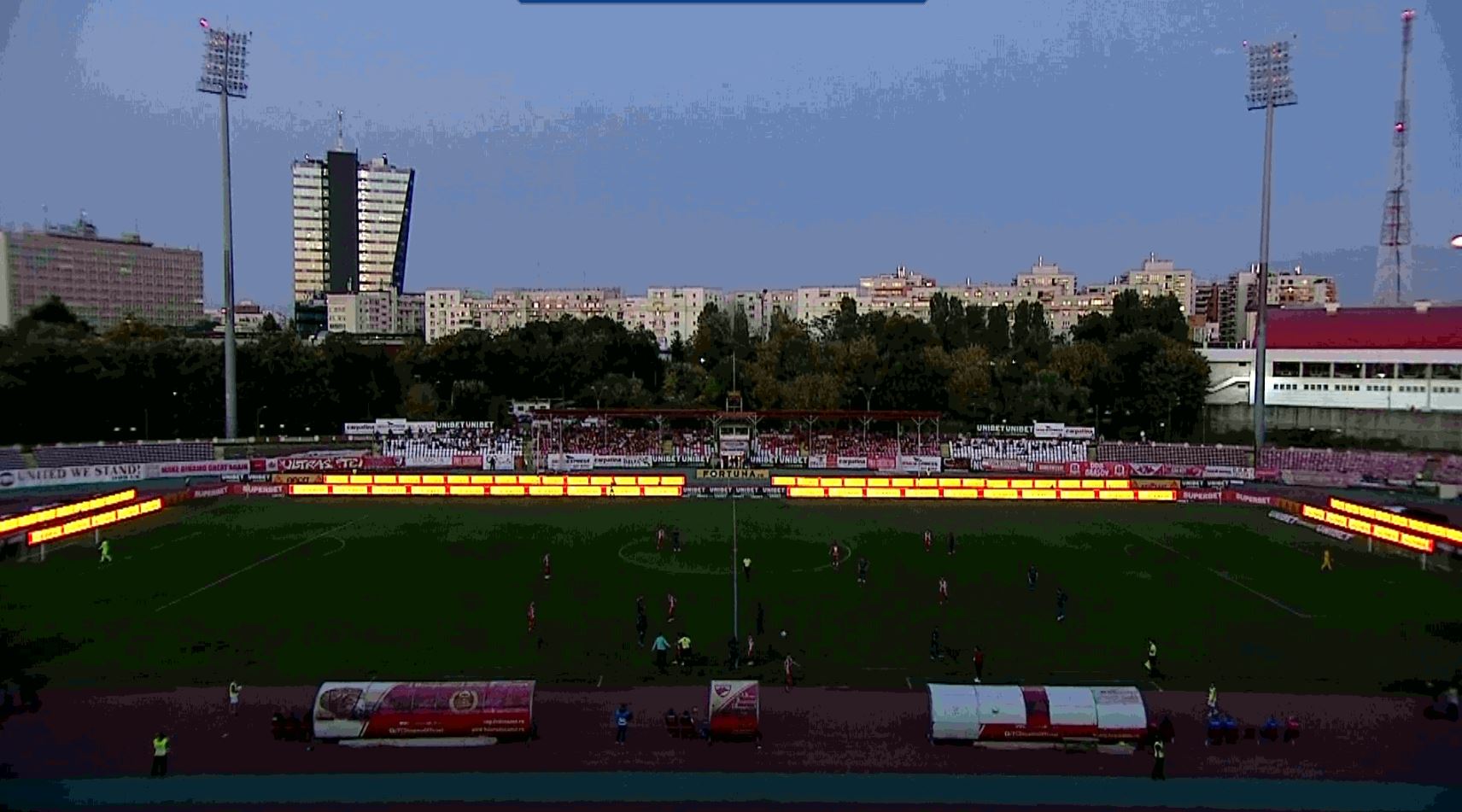 S-a stins nocturna chiar în timpul meciului Dinamo - FC Botoșani