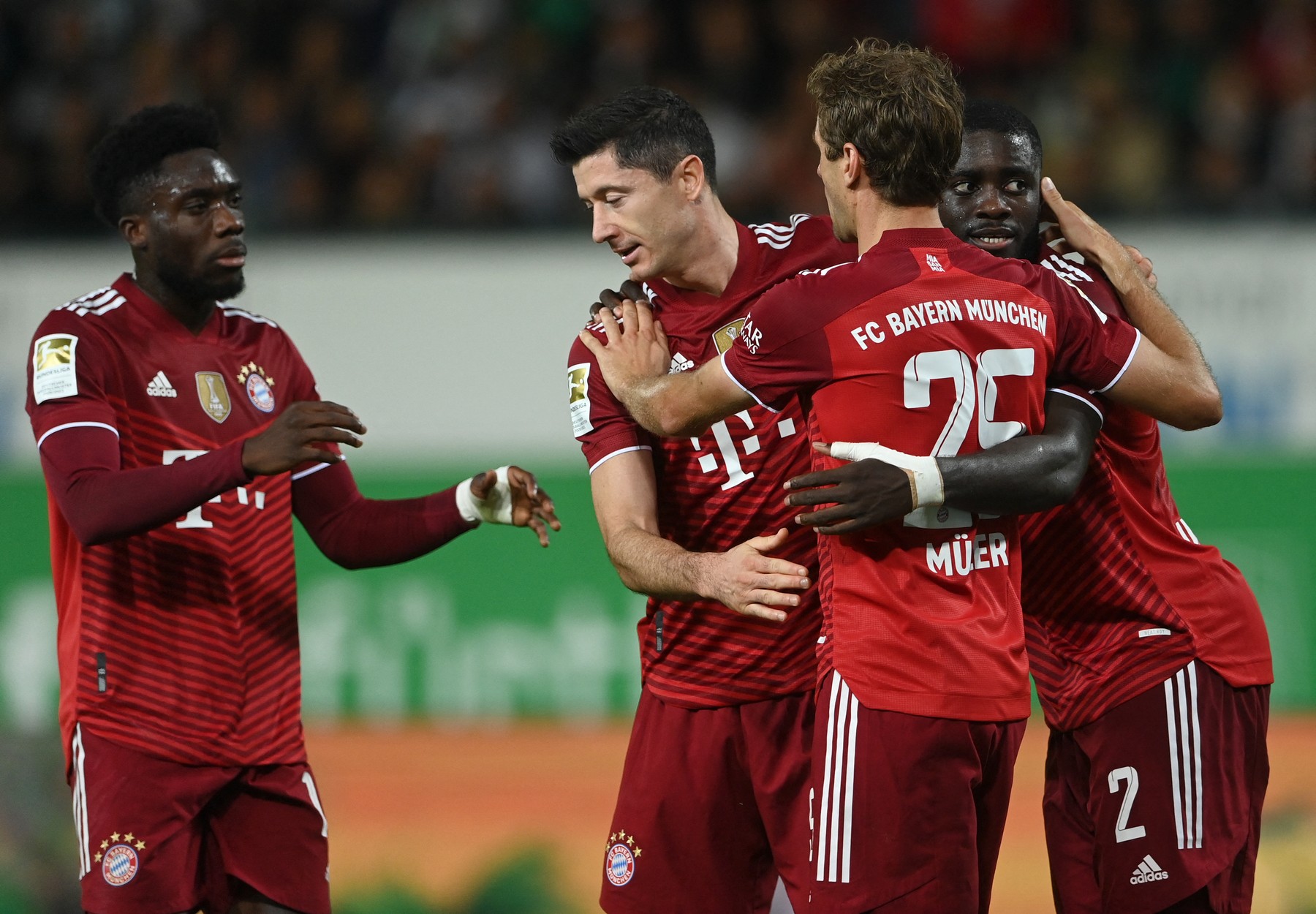 Furth - Bayern Munchen 1-3. Bavarezii câștigă partida cu un jucător în minus