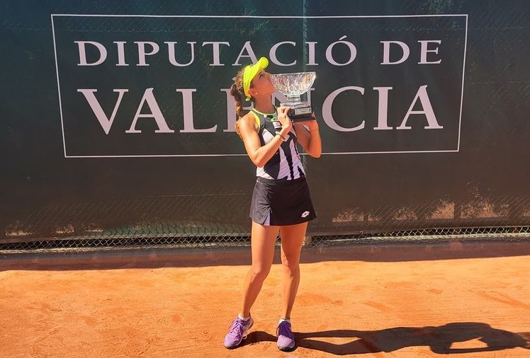 Ce a postat Mihaela Buzărnescu după eșecul din finala de la Valencia. Românca nu s-a lăsat afectată de înfrângere