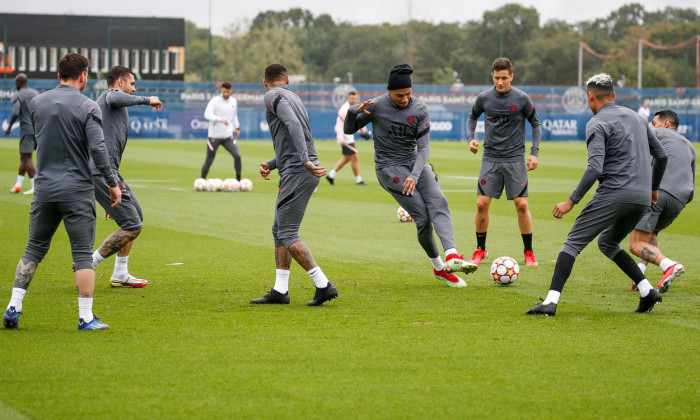 Saint-Germain-en-Laye: PSG's UEFA Champions League Training Session