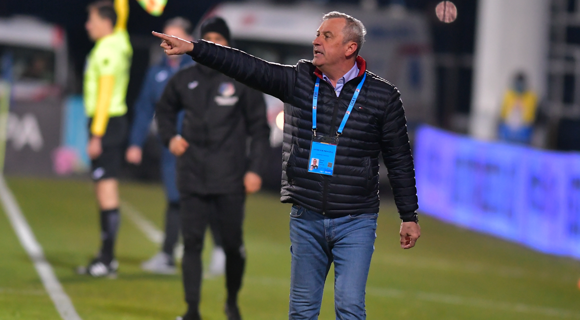 Mircea Rednic nu a mai semnat contractul cu Dinamo! Problema apărută + ce transferuri a cerut