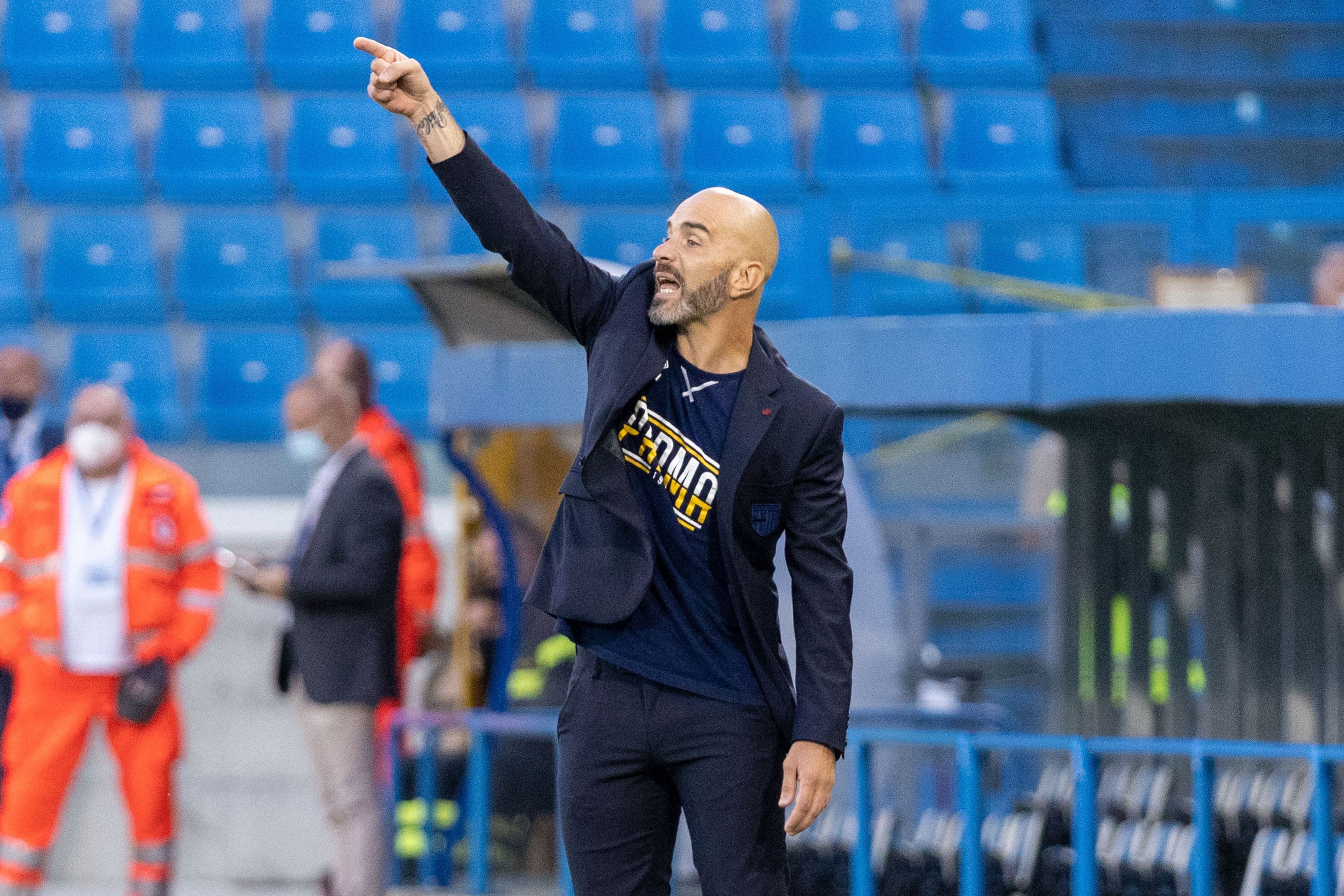 Dennis Man și Valentin Mihăilă ar putea fi antrenați de un campion mondial la Parma! Enzo Maresca, în pericol