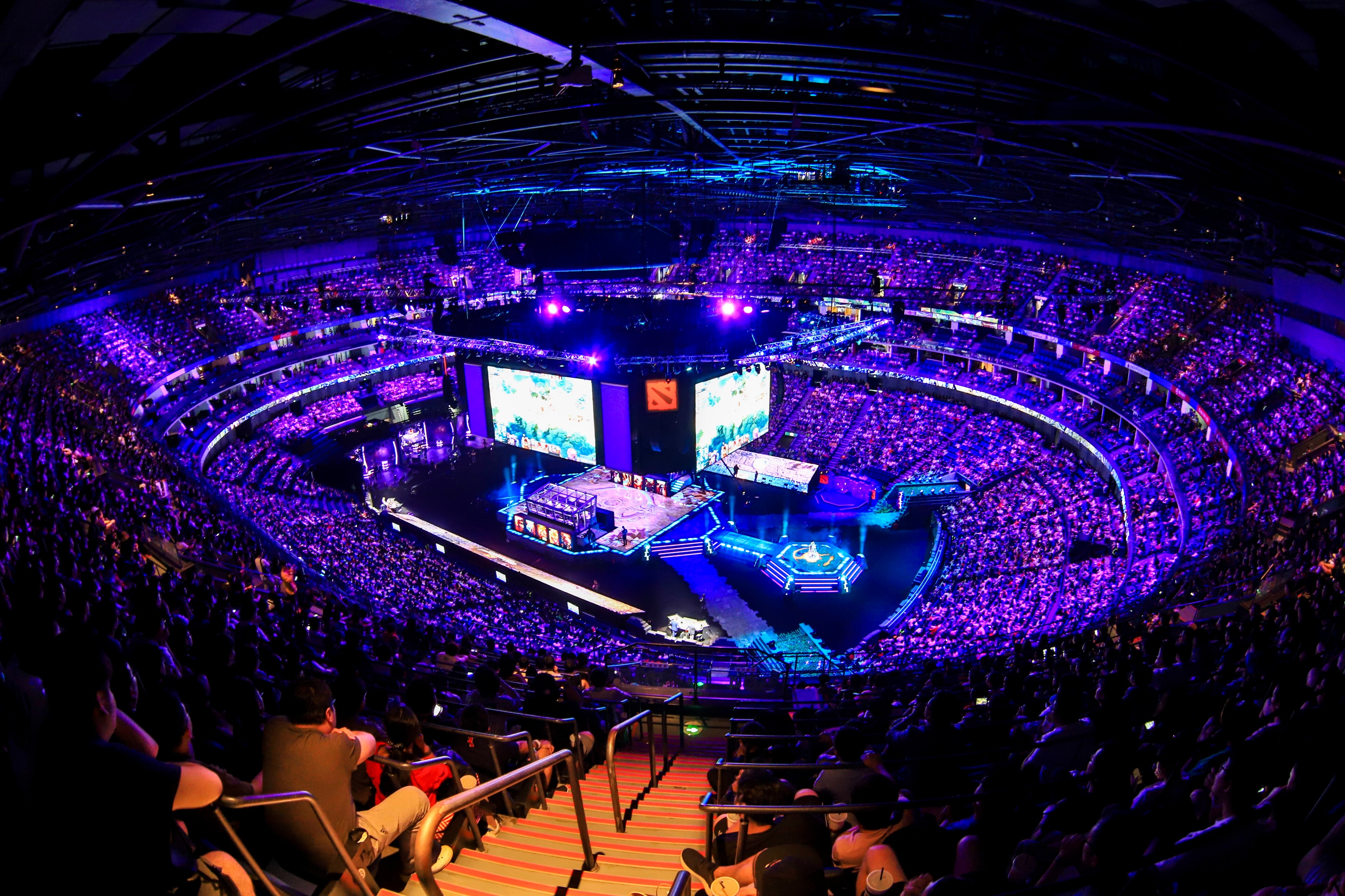 Ce este Dota 2, competiția care trimite FCSB și Rapid în pribegie. Statul ia peste 4 milioane de euro!