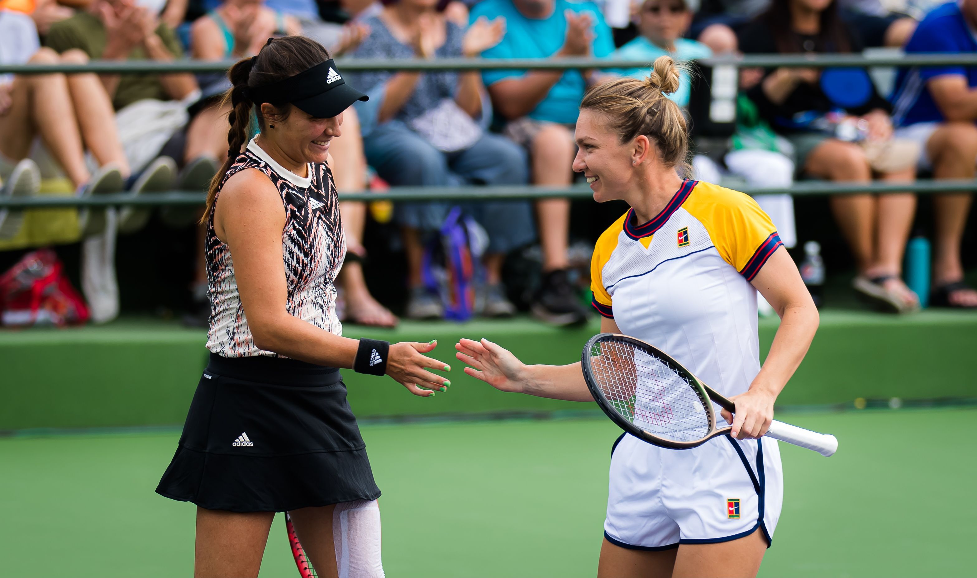 Simona Halep și Gabriela Ruse, debut cu dreptul la dublu la Indian Wells! Victorie în două seturi cu Darija Jurak și Andreja Klepac