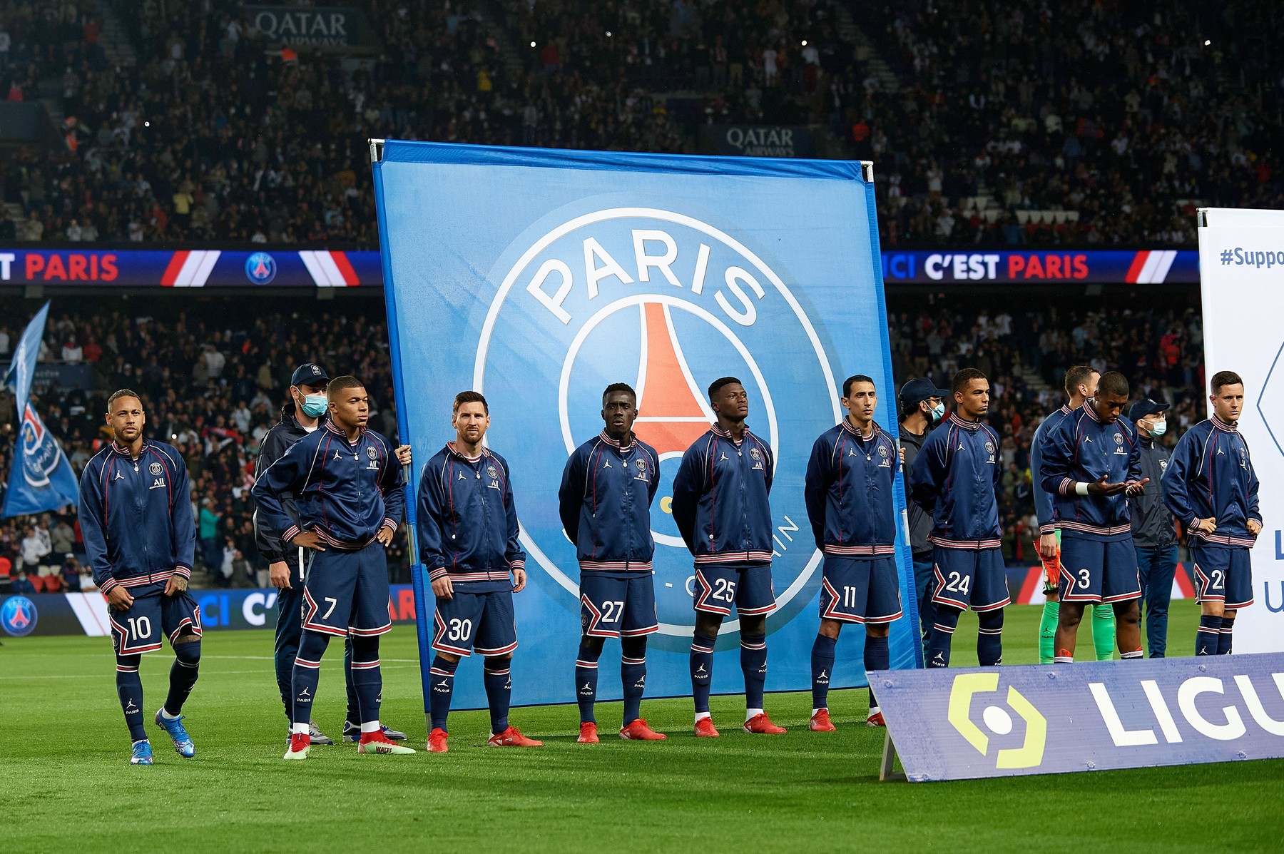 Un titular de la PSG, OUT 4 luni!