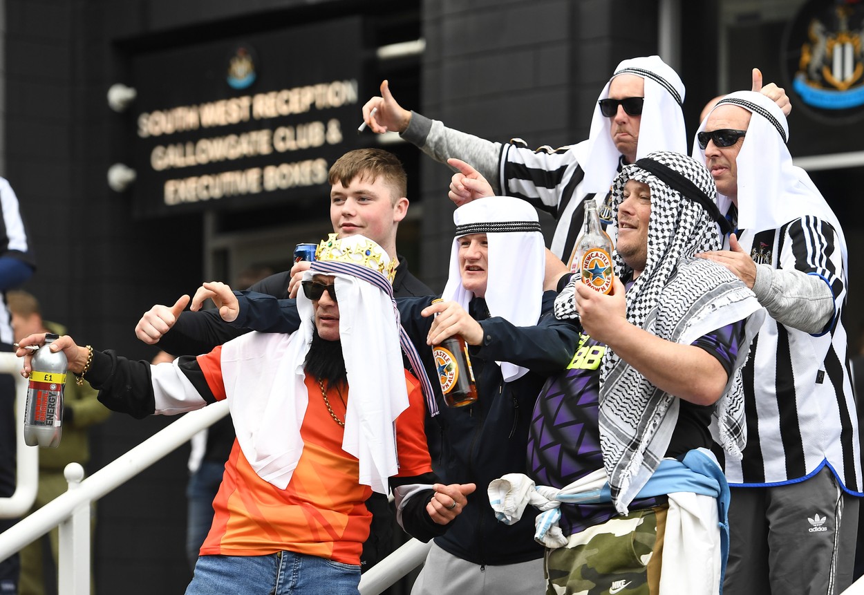 Newcastle United și-a rugat fanii să nu mai vină costumați în arabi la meciurile echipei! Comunicatul oficial emis de club