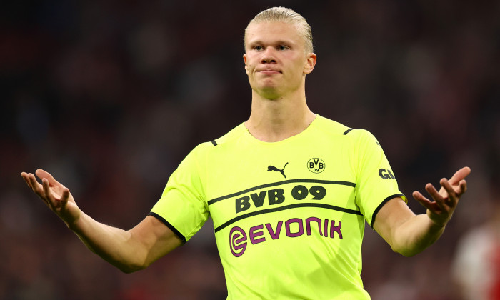 AFC Ajax v Borussia Dortmund: Group C - UEFA Champions League