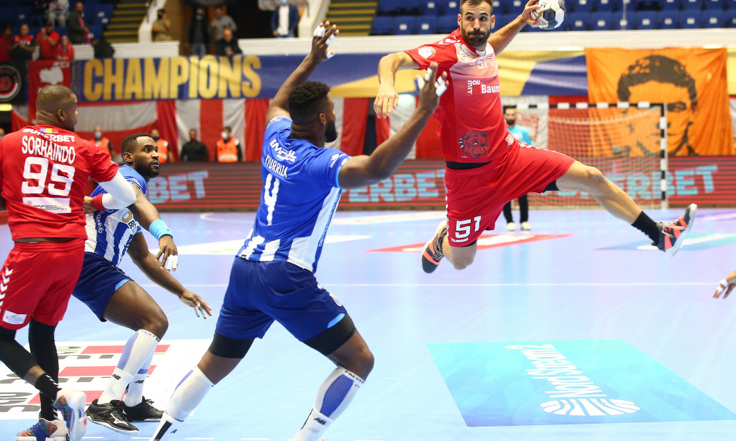 HANDBAL MASCULIN:DINAMO BUCURESTI-FC PORTO, EHF CHAMPIONS LEAGUE (30.09.2021)