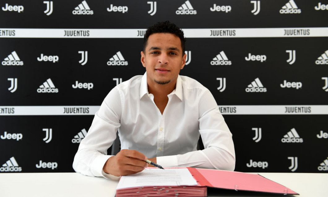 Mohamed Ihattaren Signs A Contract With Juventus