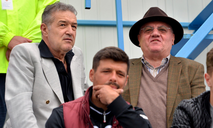 Gigi Becali, alături de Dumitru Dragomir / Foto: Sport PicturesVOLUNTARI-PETROLUL PLOIESTI, PLAY OUT LIGA 1 ORANGE (21.05.2016)