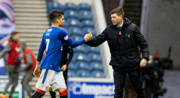 Ianis Hagi și Steven Gerrard / Foto: Profimedia