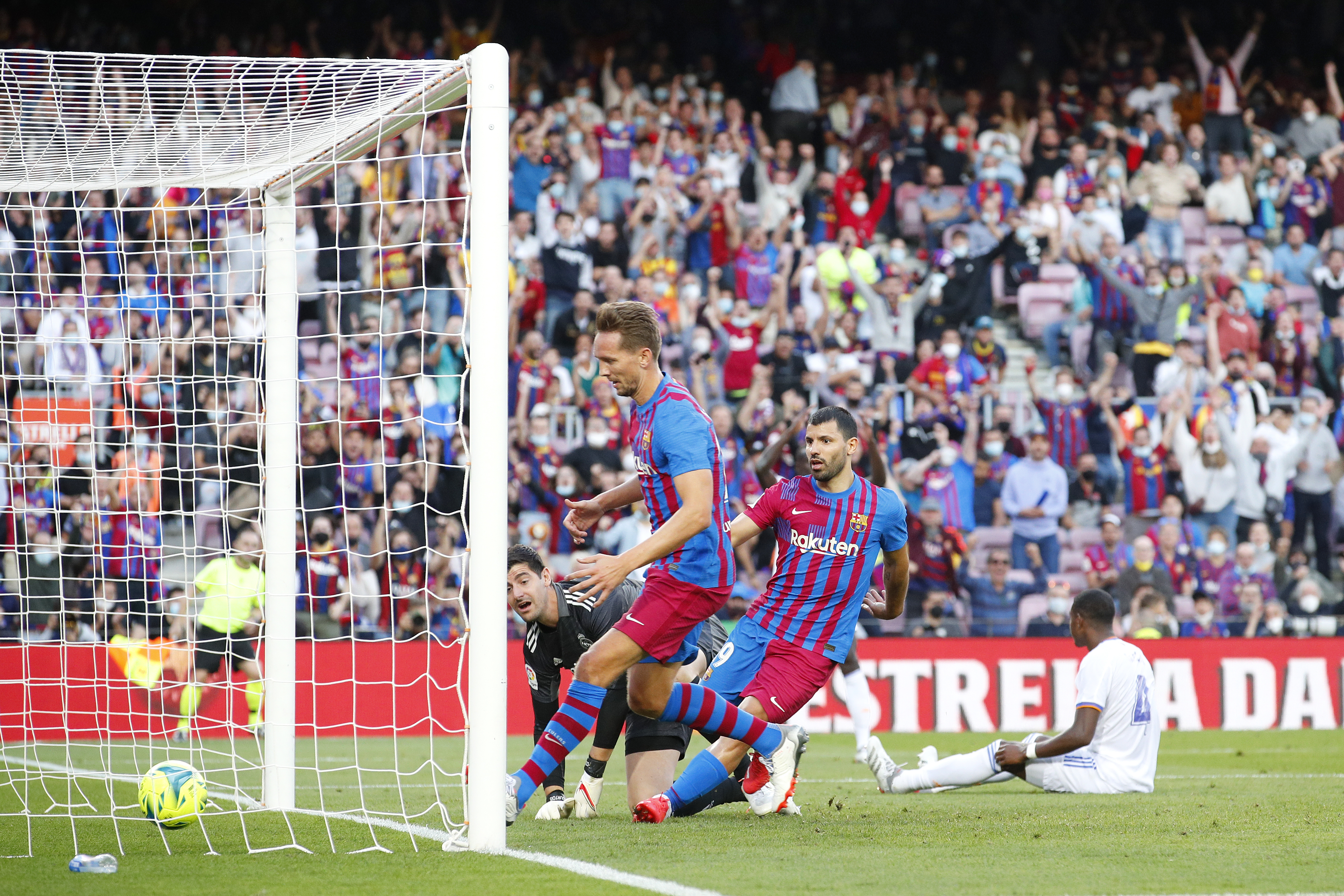 Sergio Aguero, debut cu gol în El Clasico! A înscris pentru prima dată pentru Barcelona în înfrângerea cu Real Madrid