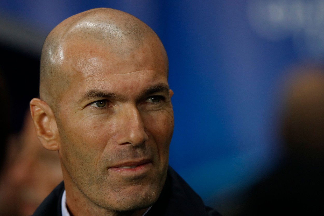 PSG l-a contactat pe Zidane. Motivul pentru care visează să antreneze pe ”Parc des Princes”