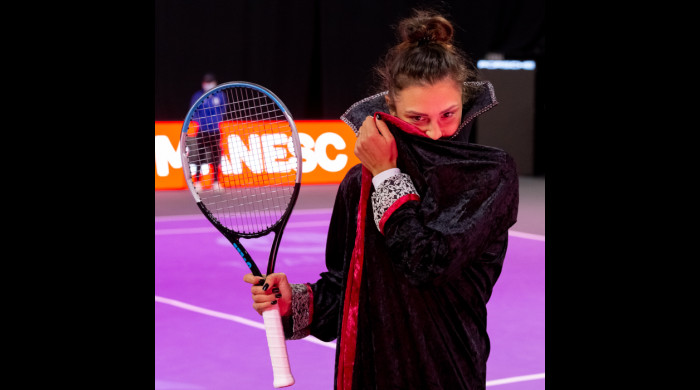 Jaqueline Cristian a venit îmbrăcată precum Contele Dracula la primul meci de la Transylvania Open / Foto: Twitter @transylvaniaopn