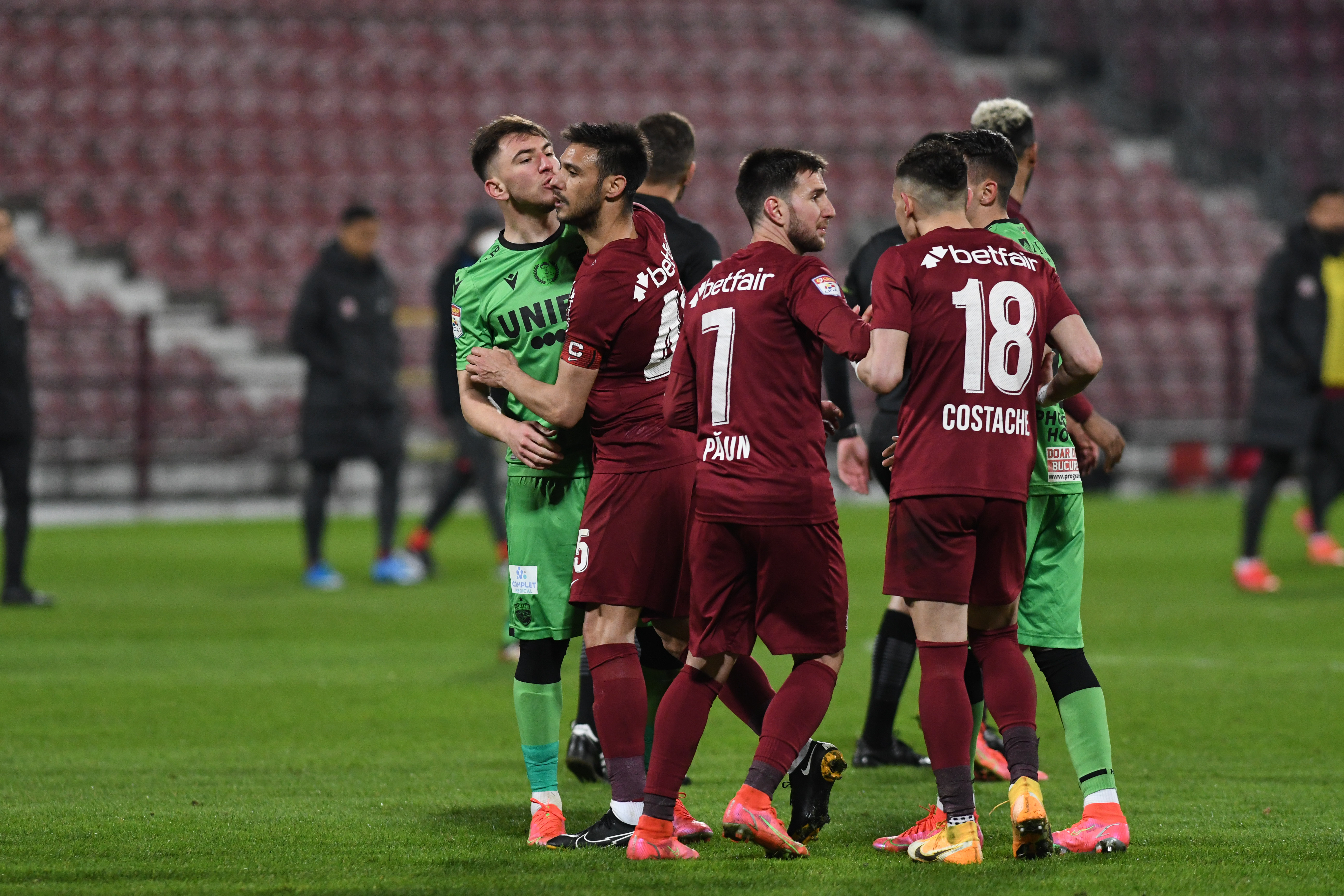 Programul etapei a 15-a din Liga 1. Dinamo - CFR Cluj, capul de afiș al rundei