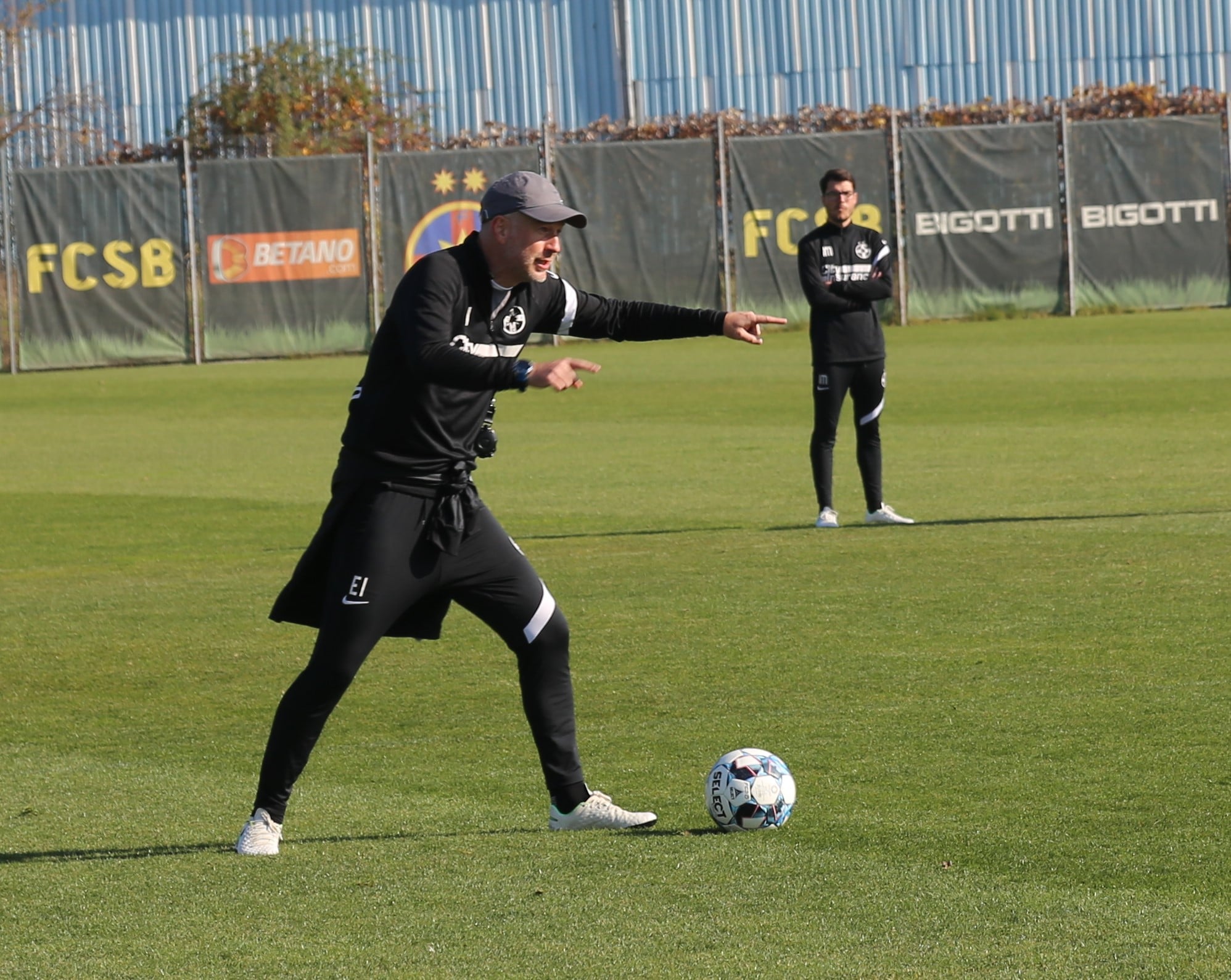 Edi Iordănescu zâmbește! Florin Tănase și Budescu au fost recuperați. Cum ar putea arăta primul 11 al FCSB-ului