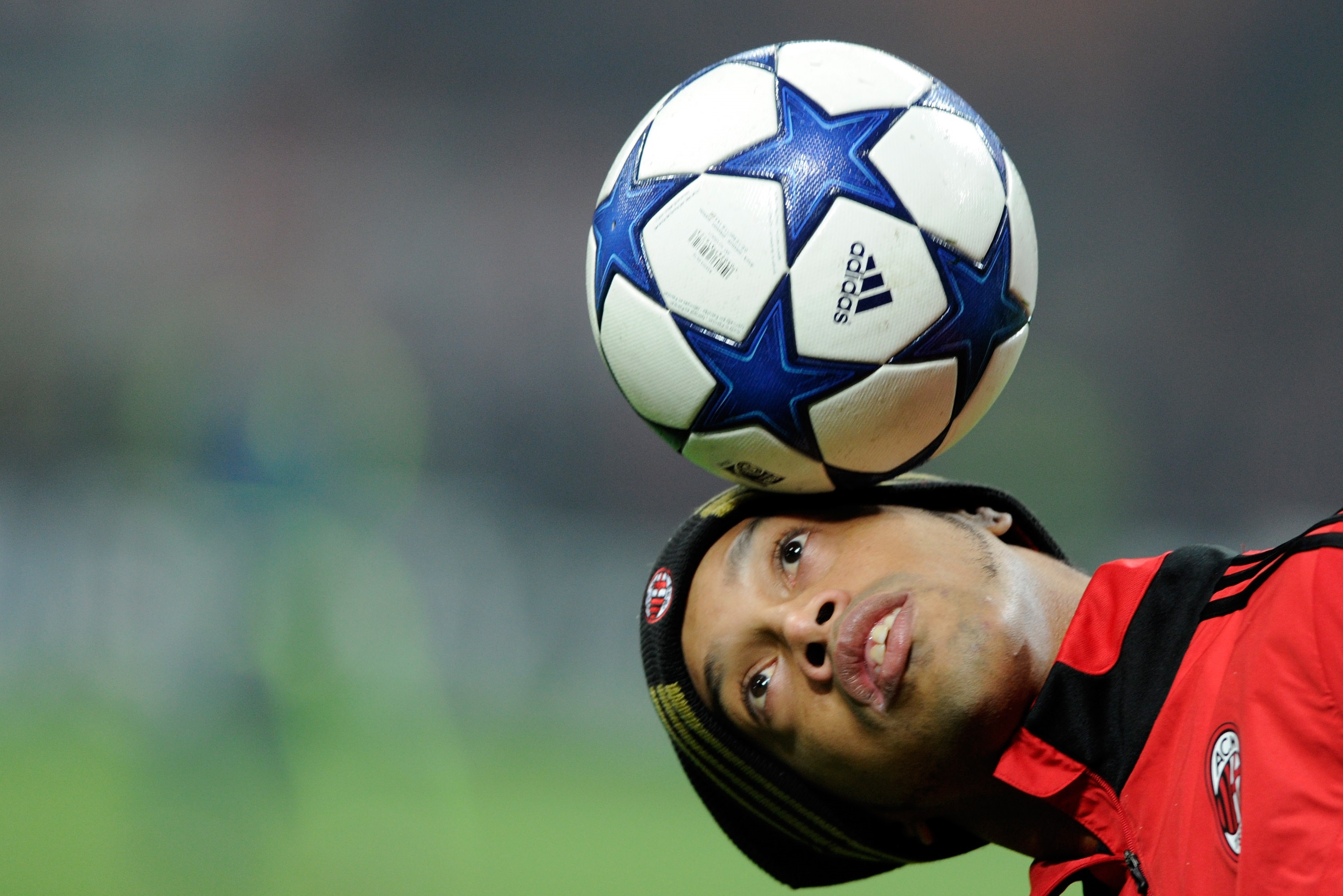 Fotbalistul pe care Ronaldinho îl numește "idolul idolului său". Cum a ajuns să fie fascinat de ce făcea pe teren