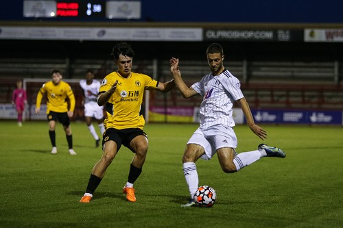 Un fotbalist din Premier League riscă să ajungă în închisoare în Singapore! Are doar 18 ani