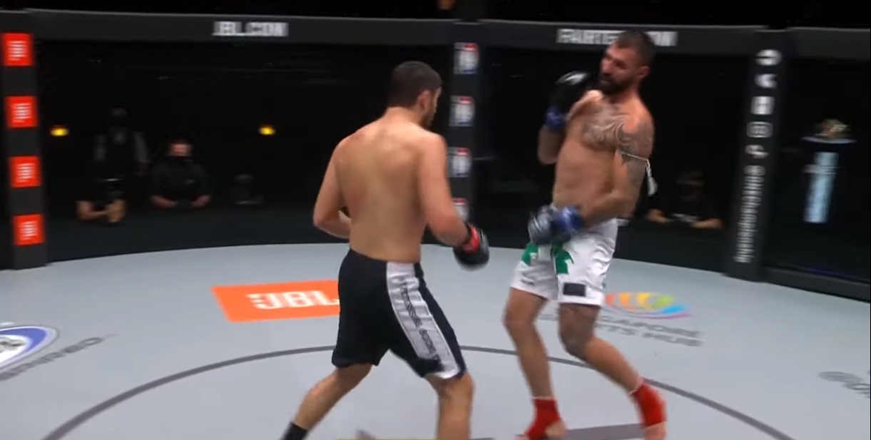 Bogdan Stoica, debut cu stângul în ONE Championship! A fost aproape să își facă KO adversarul