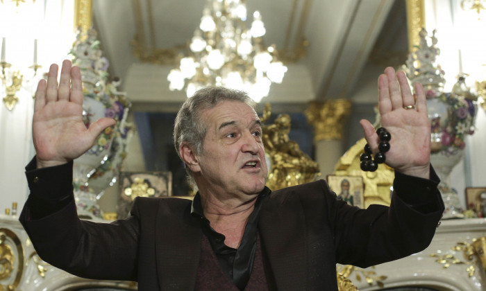 BUCURESTI - GIGI BECALI - CONFERINTA DE PRESA